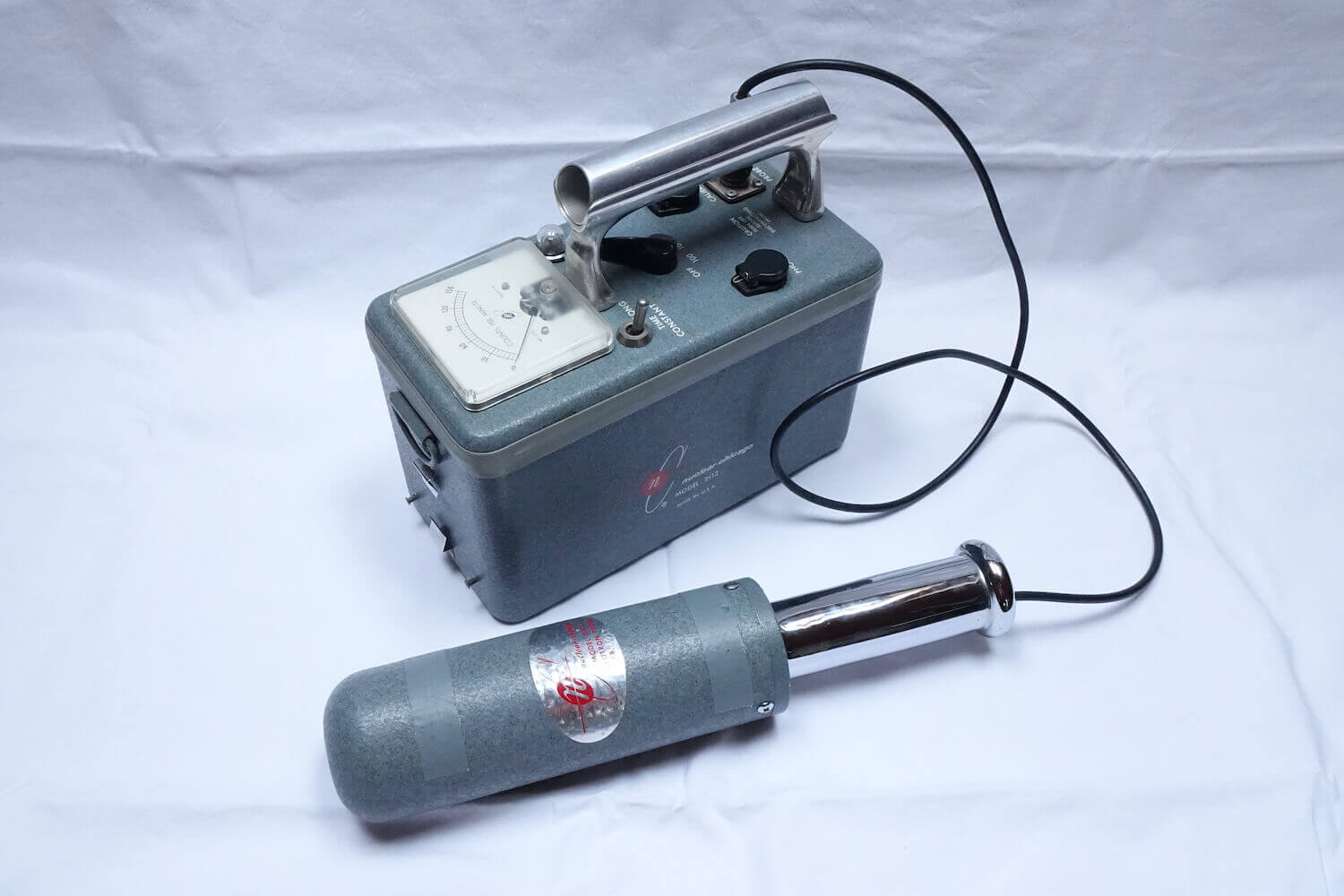 Nuclear Chicago Neutron Detector 2112